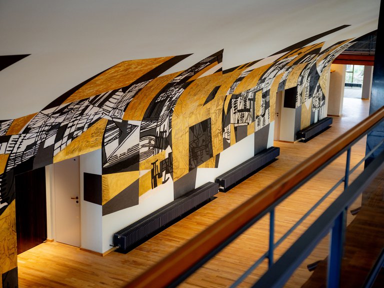 Beethovenhalle Bonn: Sgraffito im Hauptfoyer