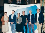 Förderer und Partner des Felloship-Programms: v.r.n.l. Katja Dörner, OB Bonn, Steven Walter, Intendant Beethovenfest Bonn, Gonca Türkeli-Dehnert, Staatssekretärin Ministerium für Kultur und Wissenschaft NRW, Dirk Kaftan, Generalmusikdirektor Beethoven Orchester Bonn, Thomas Scheider, Bereichsleiter Fellowship-Programm Beethovenfest Bonn, Malte Boecker, Direktor Beethoven-Haus Bonn - © Sophia Hegewald