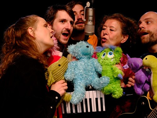 School Concerts: »Radio 350 Hertz«