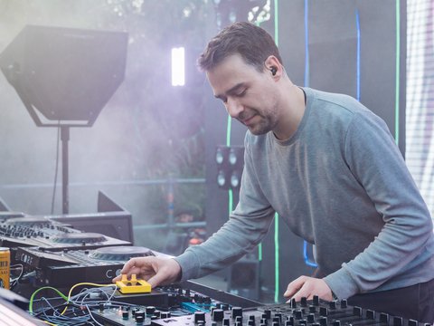 Stimming & NDR Vokalensemble: The Wild Duck