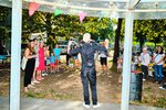 Participants of the pop up choir at the community day »Singin and Buzzing« at BaseCamp Bonn - © Patrick Essex