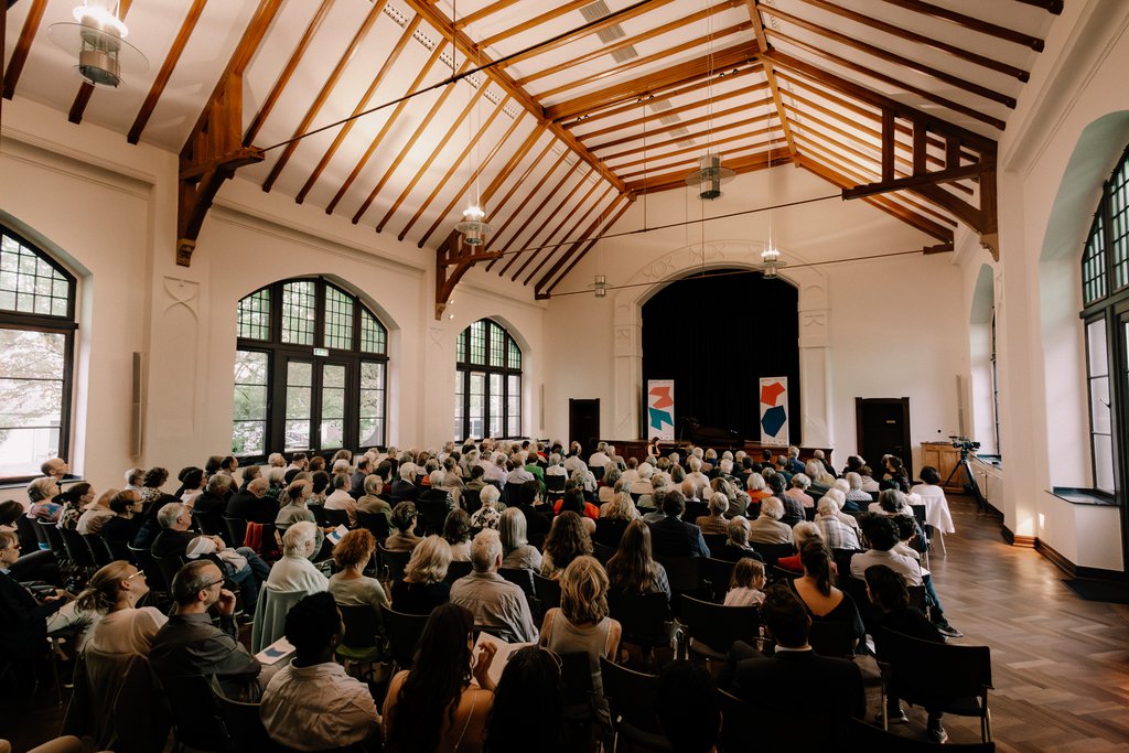 Lal Karaalioğlu bei ihrem Recital im Beethovenfest 2025 im Historischen Gemeindesaal Bad Godesberg - © Michael Staab