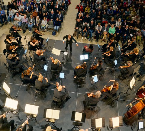 Ensemble Resonanz im Atrium von Flick Gocke Schaumburg