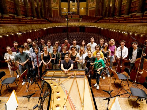 The Trinity Sinfonia & Fabian Müller