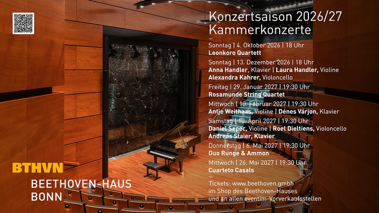 Das Bild zeigt die Ankündigung der Kammerkonzerte im Beethoven-Haus Bonn für die Konzertsaison 2026/27. Darauf ist ein Konzertsaal mit Klavier zu sehen.