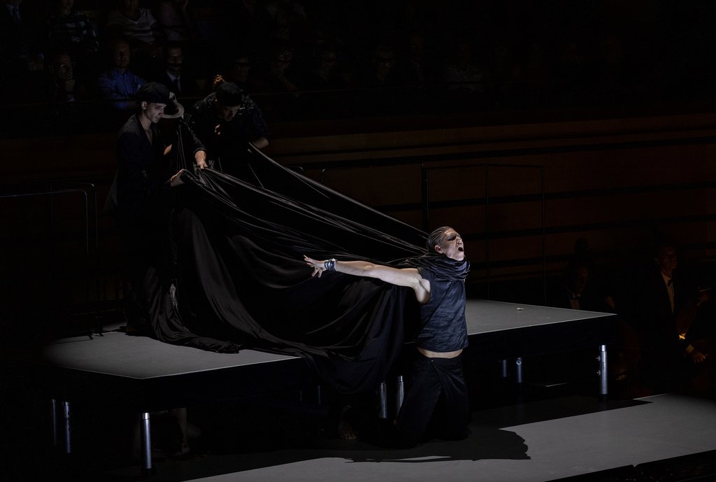 Eva Duda Dance Company: Der Wunderbare Mandarin - © Tamás Lékó