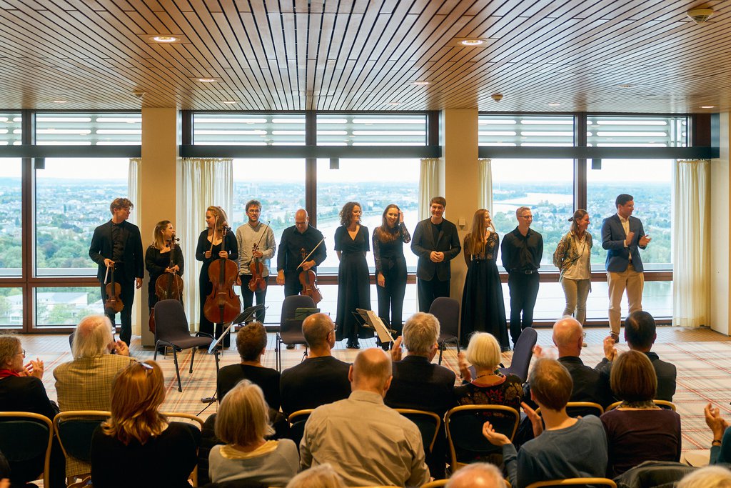 Musethica in der Kantine des UN-Hochhauses (»Langer Eugen«) - © Sebastian Wolf